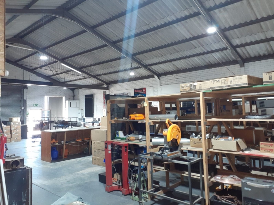 Commercial Property for Sale in Voorbaai Western Cape